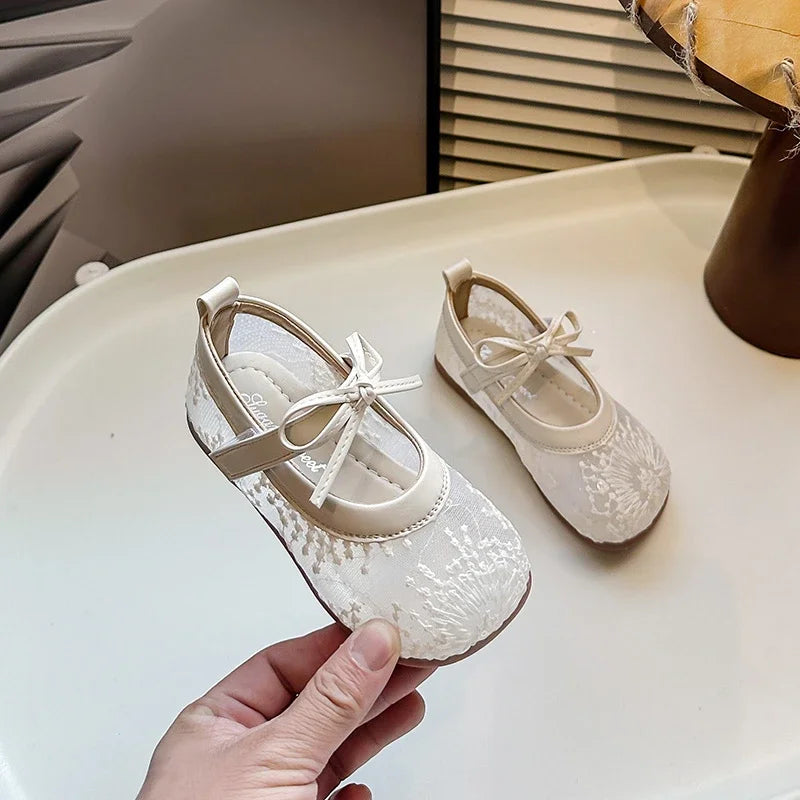 Childrens Casual Shoes with Bow Round Toe Non Slip Soft Sole Breathable 2025 New Summer Outdoor Mesh Girls Flat Shoes