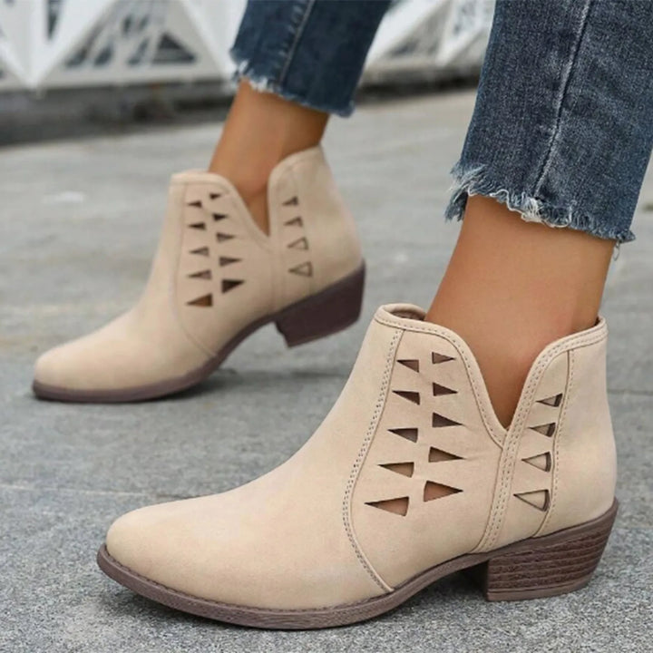 White Mesh Hollow Short Boots Breathable Pointed Toe Western Cowboy Boots Walking Ankle Boots Side Top Middle Tube Short Wear