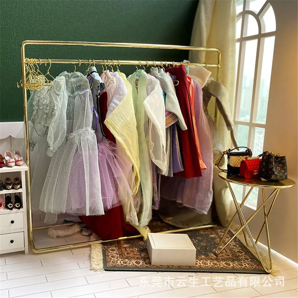 10Pcs Cute Mini Hangers Metal Doll Dress Clothes Stand for Organizer Doll Clothing Miniature Hangers Dollhouse Decorations