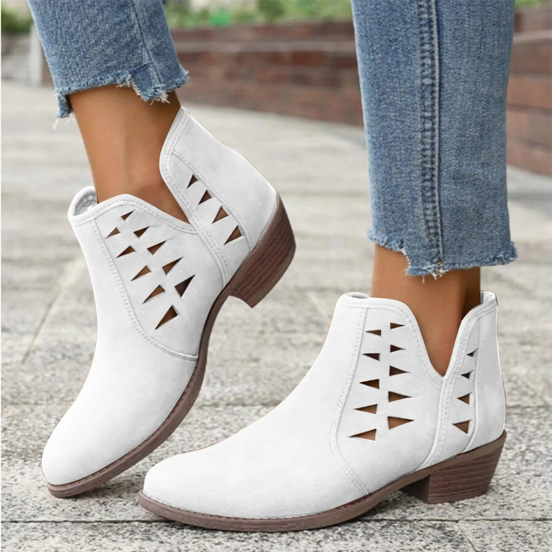 White Mesh Hollow Short Boots Breathable Pointed Toe Western Cowboy Boots Walking Ankle Boots Side Top Middle Tube Short Wear